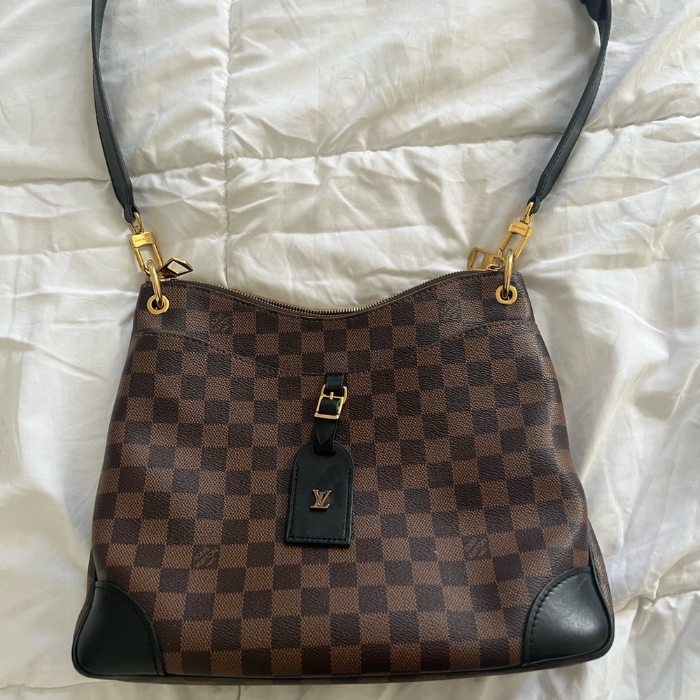Louis Vuitton crossbody MM